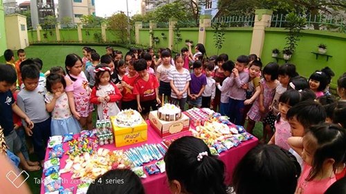 Mừng sinh nhật bé Anh Thư, bé Chí Phong và các bé khối mẫu giáo lớn có sinh nhật trong tháng 3!